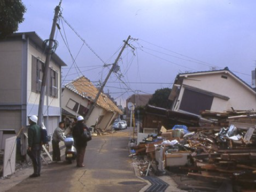 半田雅俊設計事務所