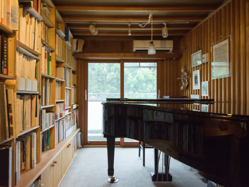 半田雅俊設計事務所